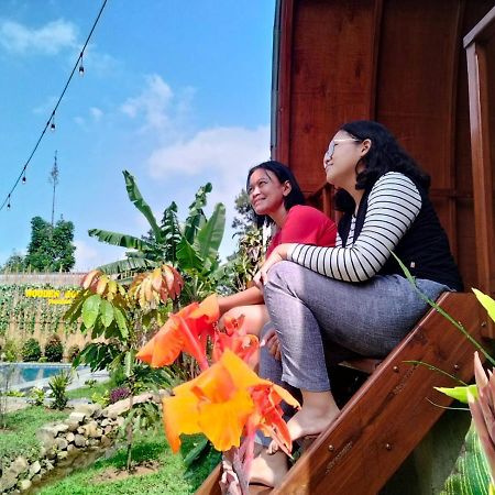 Villa Wooden House Paseban Bogor Exterior foto