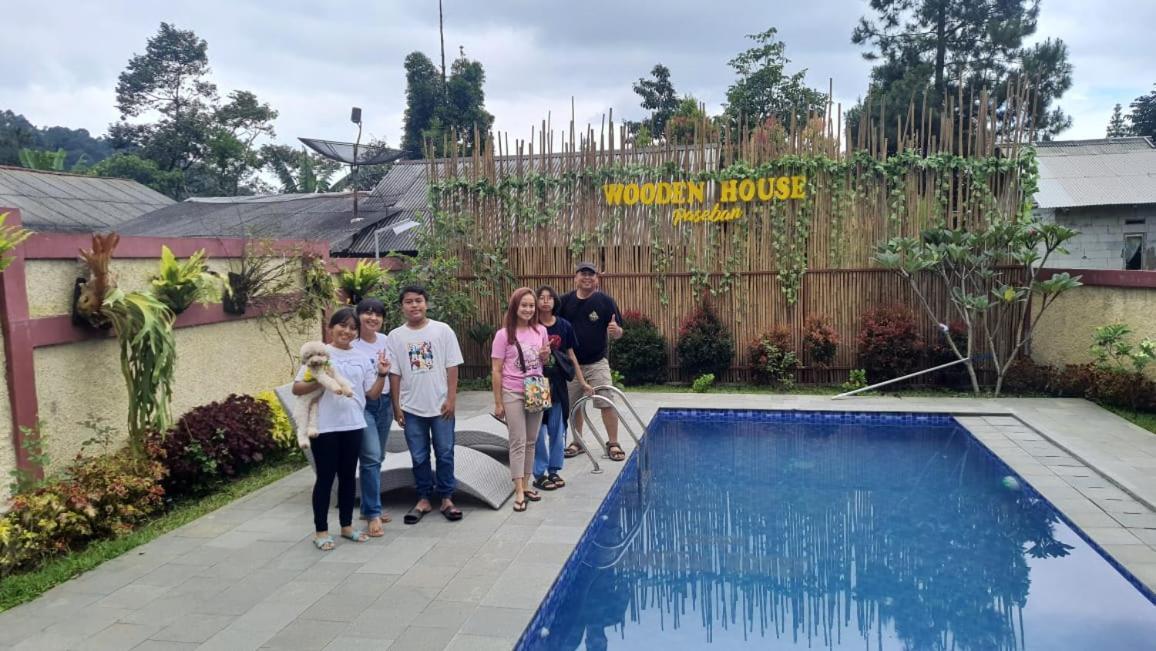 Villa Wooden House Paseban Bogor Exterior foto