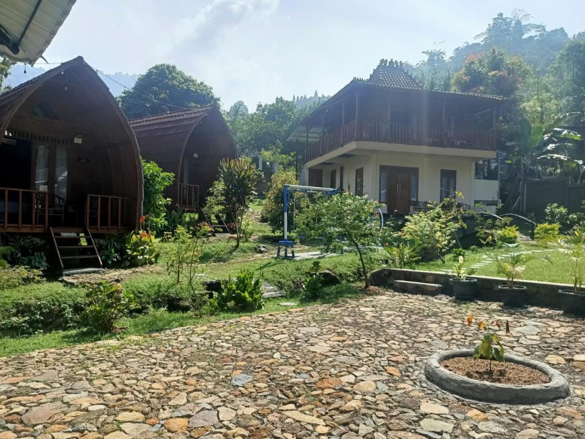 Villa Wooden House Paseban Bogor Exterior foto