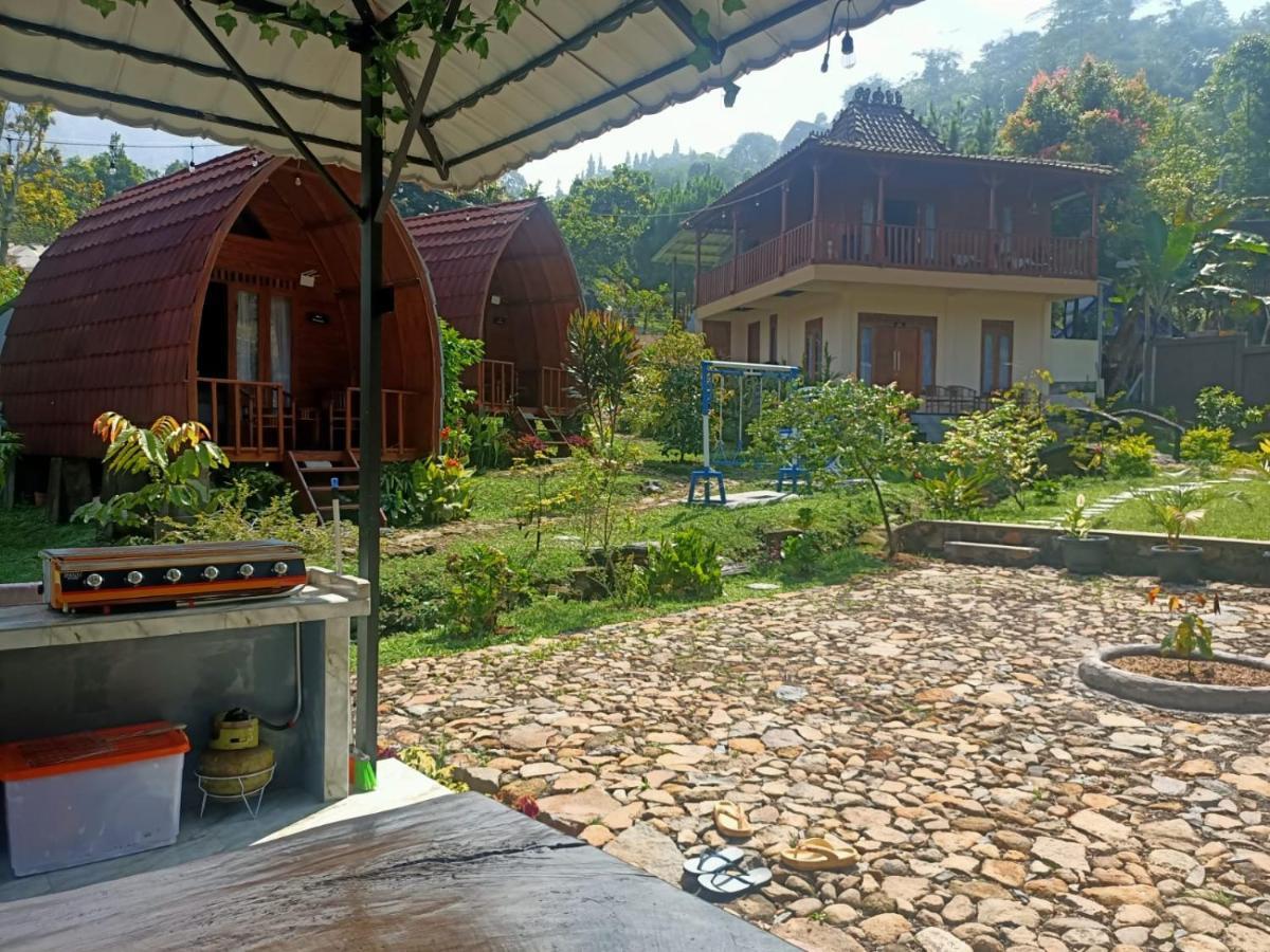 Villa Wooden House Paseban Bogor Exterior foto